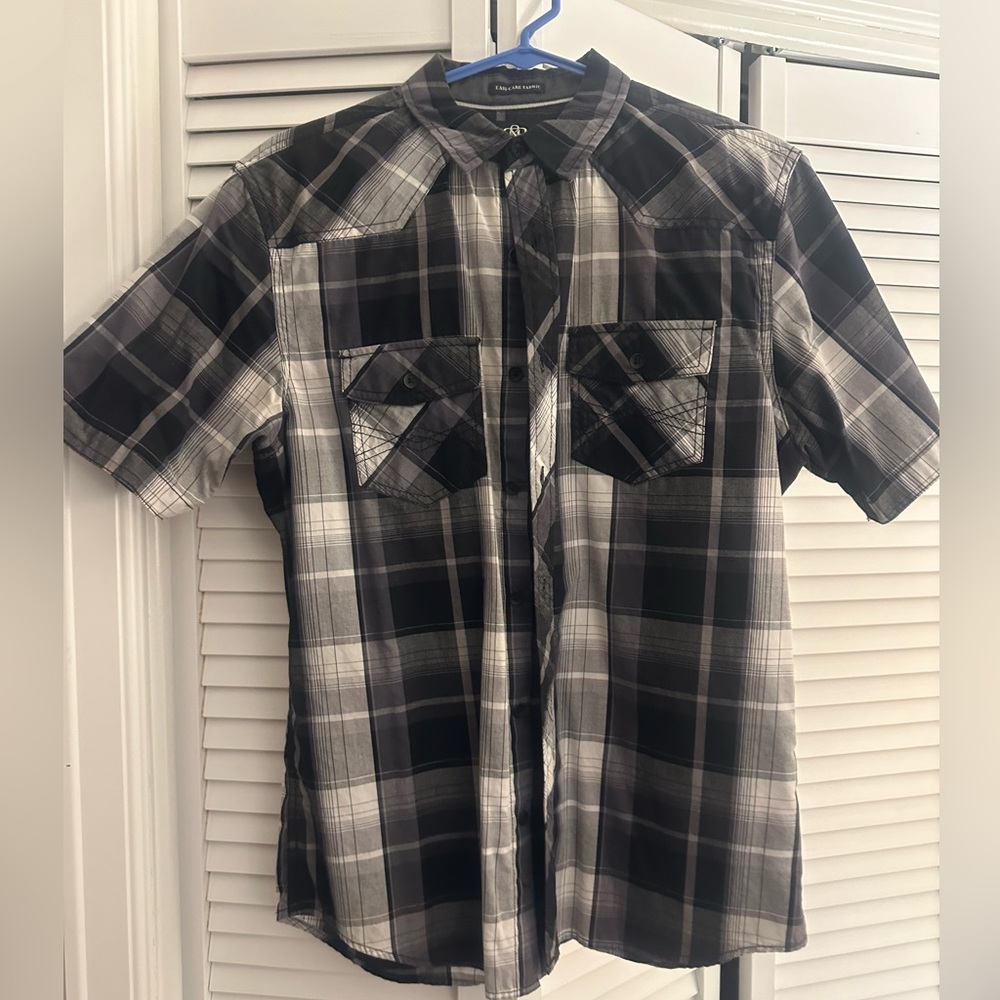 Rock & Republic short sleeve shirt medium